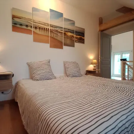 Holiday home Le Moulin En Baie Du Mont St Michel