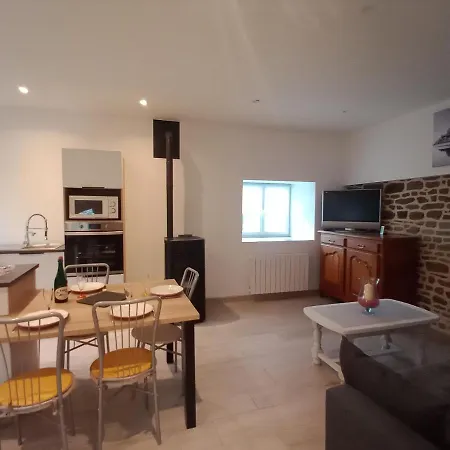 Le Moulin En Baie Du Mont St Michel *