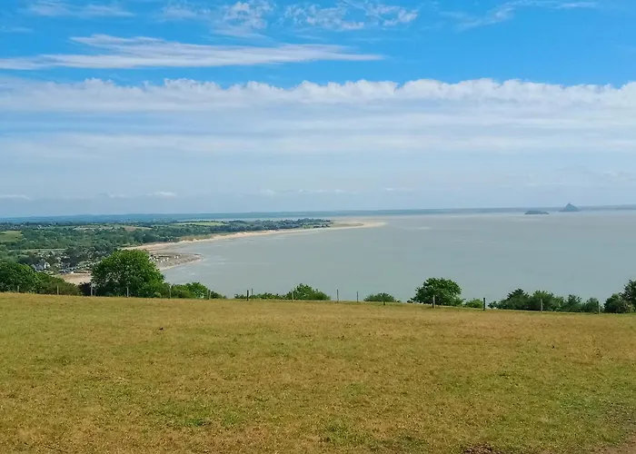 Le Moulin En Baie Du Mont St Michel